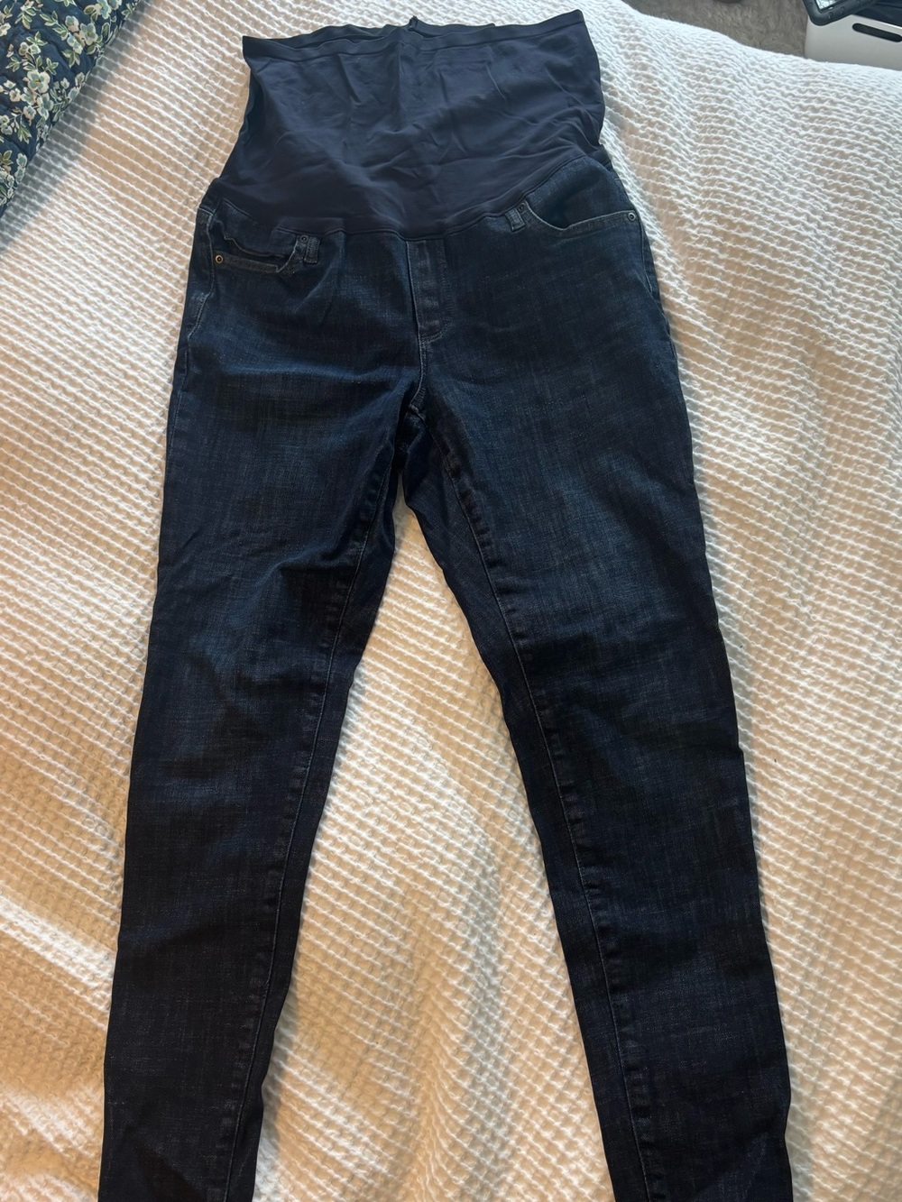Gap maternity skinny jeans